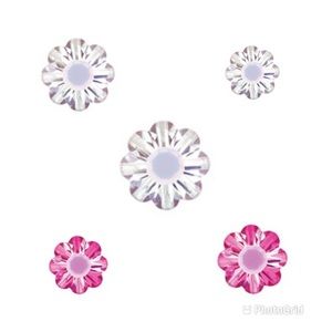 3/$15 🖤 SMALL Origami Owl Crystal Flower Charm